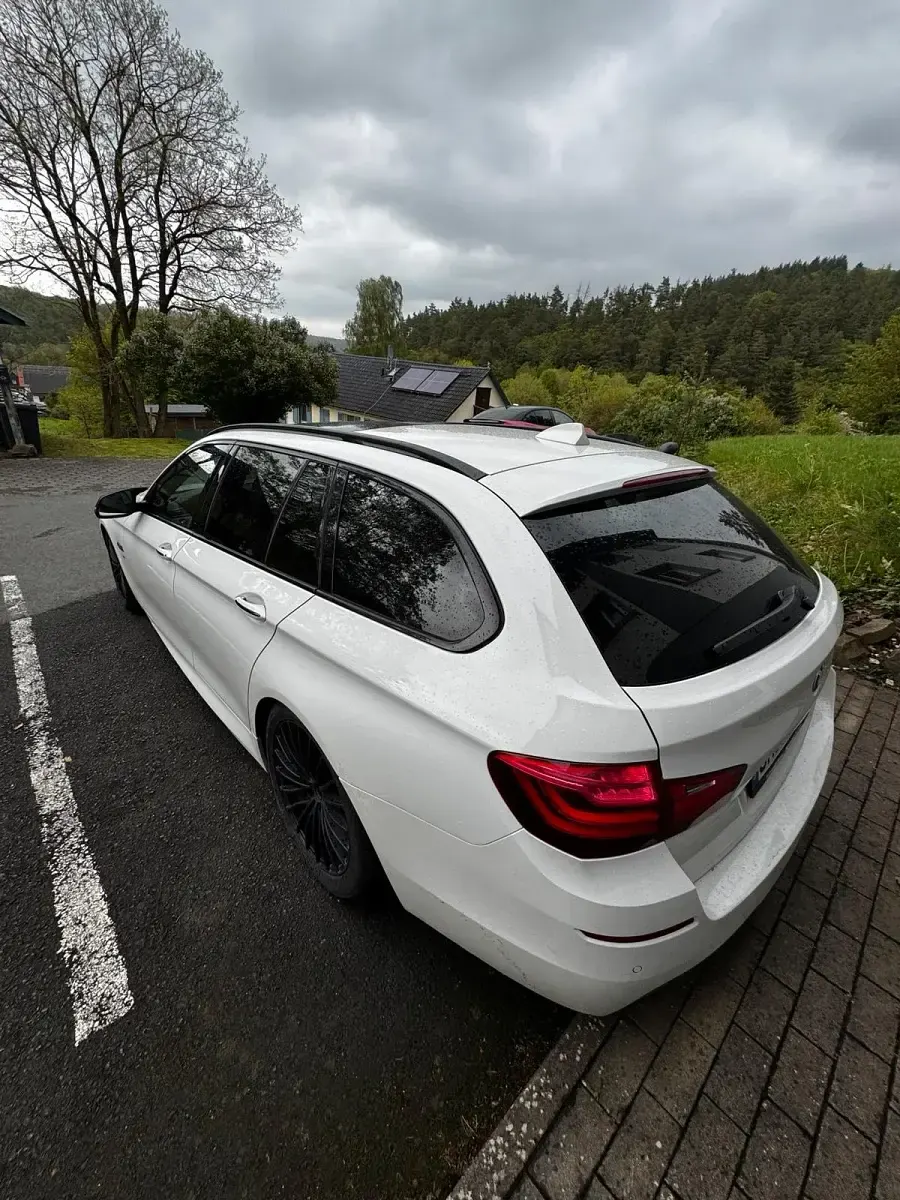 Gebraucht BMW 520 M Sport 190 PS (139 kW) 2014 Weiß Kombi
