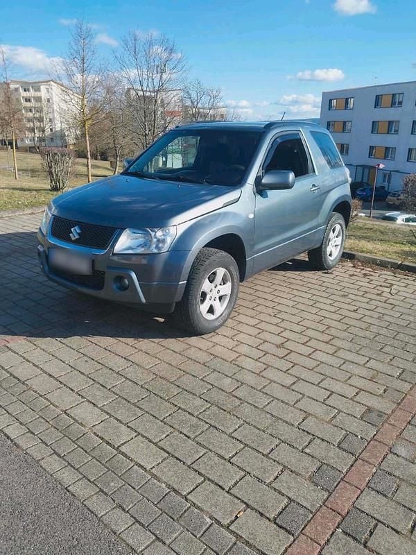 Gebraucht Suzuki Vitara 128 PS (94 kW) 2007 Grau Kleinwagen