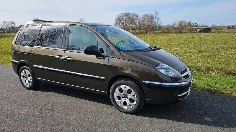Gebraucht Citroën C8 Exclusive 163 PS (119 kW) 2012 Braun Van / Kleinbus