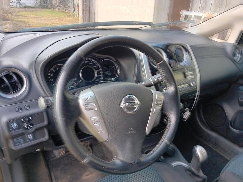 Gebraucht Nissan Note 59 PS (43 kW) 2015 Schwarz Kleinwagen