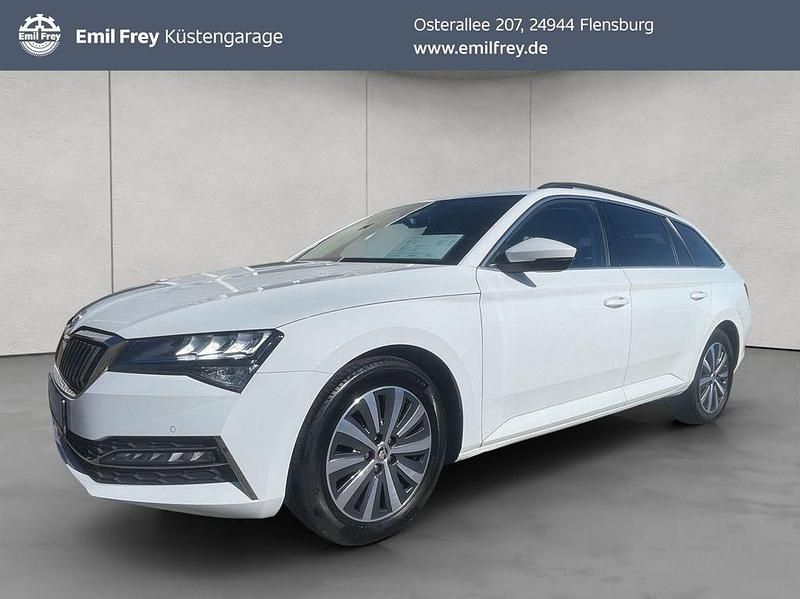 Gebraucht Skoda Superb Ambition 218 PS (160 kW) 2022 Moonweiss metallic Kombi