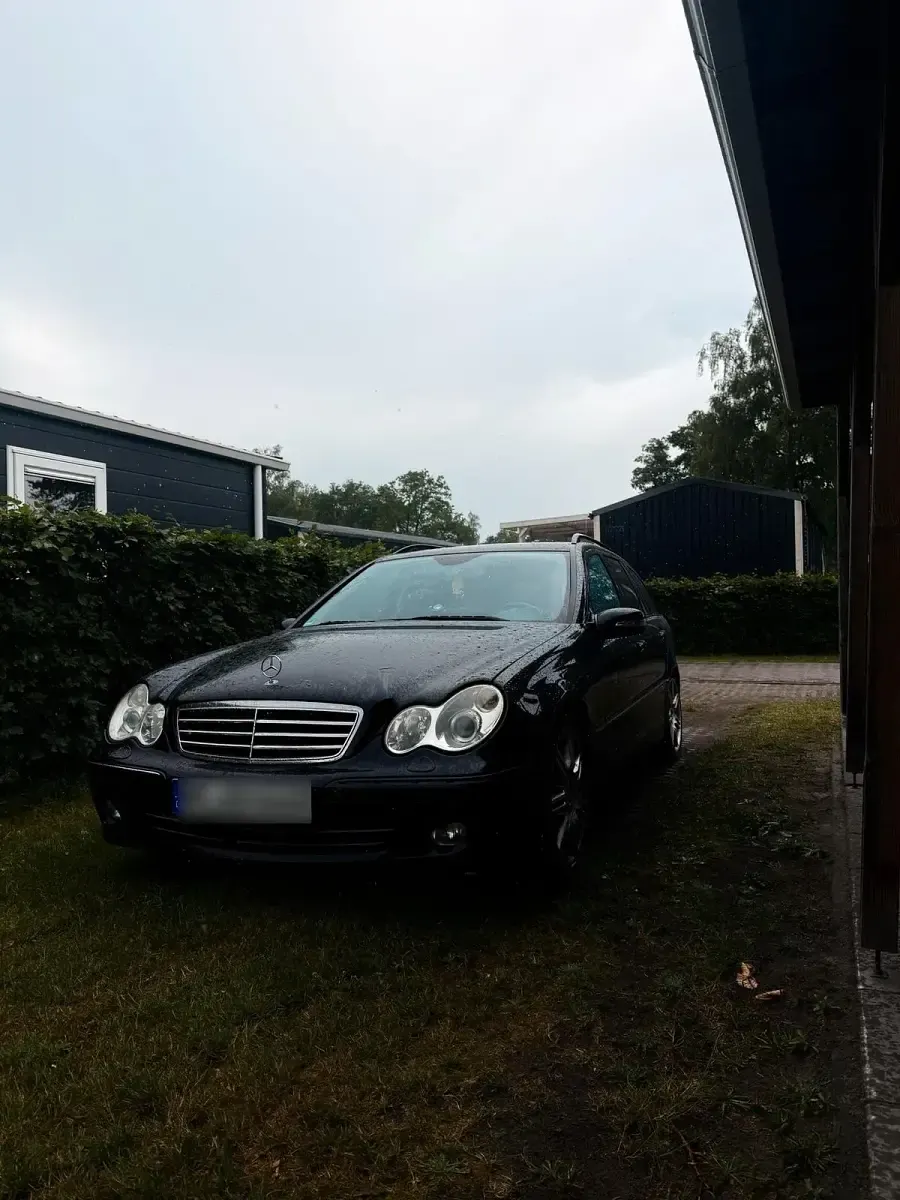 Gebraucht Mercedes C320 Avantgarde 224 PS (164 kW) 2007 Andere farben Kombi