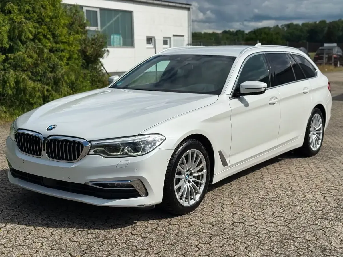 Gebraucht BMW 525 Luxury Line 231 PS (169 kW) 2018 Weiß Kombi