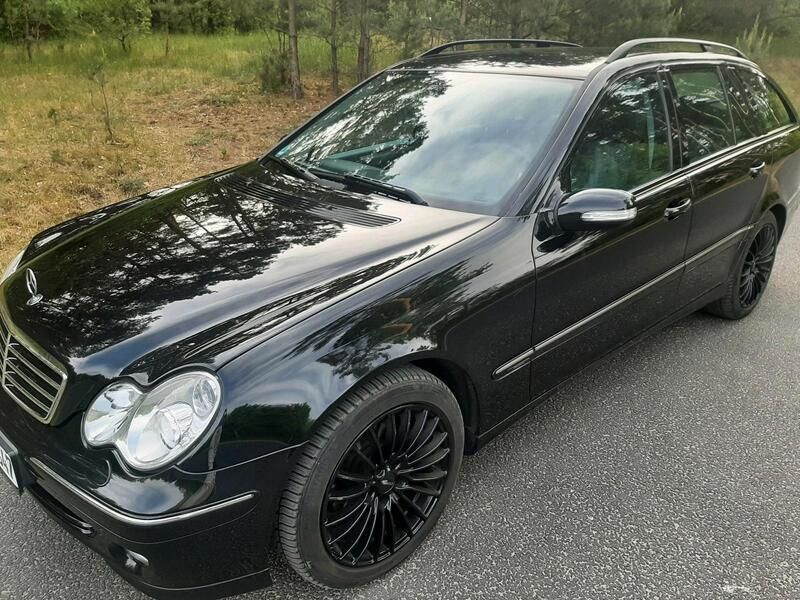Schwarz Gebraucht 2006 Mercedes C200 Avantgarde Kombi | 3.900 € (Fairer Preis) - Bild 1/4