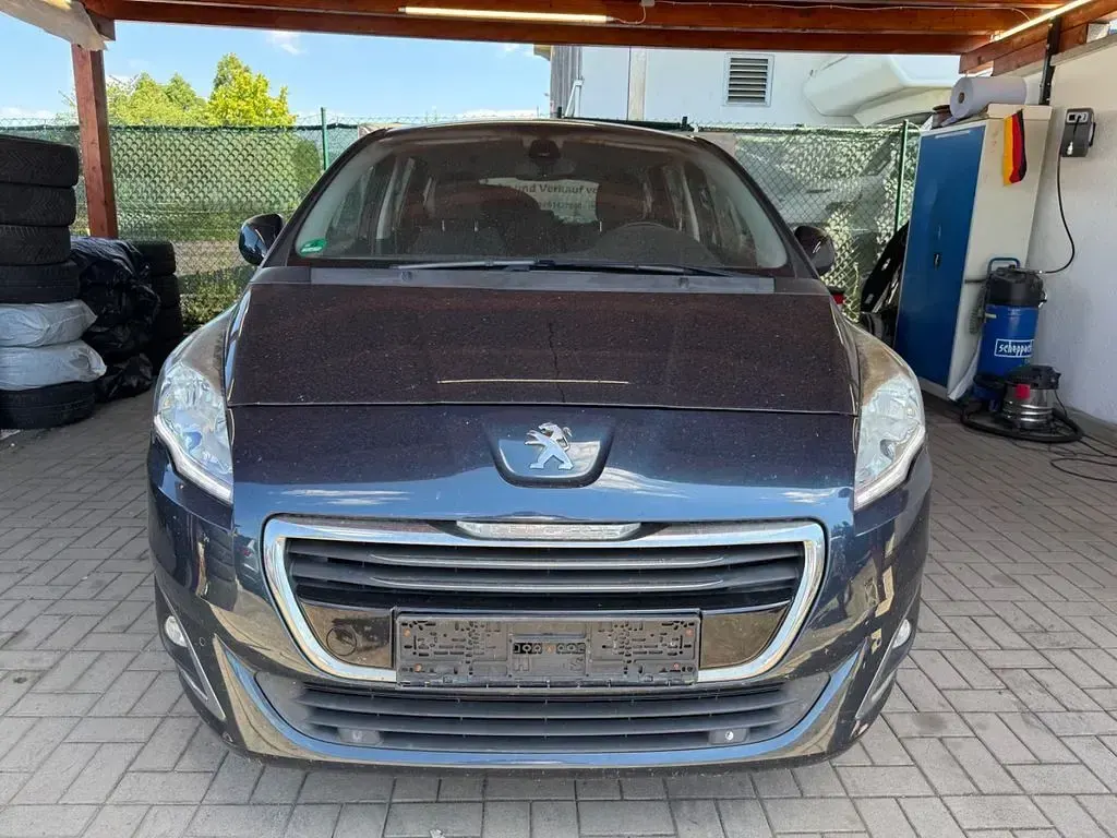Gebraucht Peugeot 5008 Active 120 PS (88 kW) 2015 Blau Van / Kleinbus