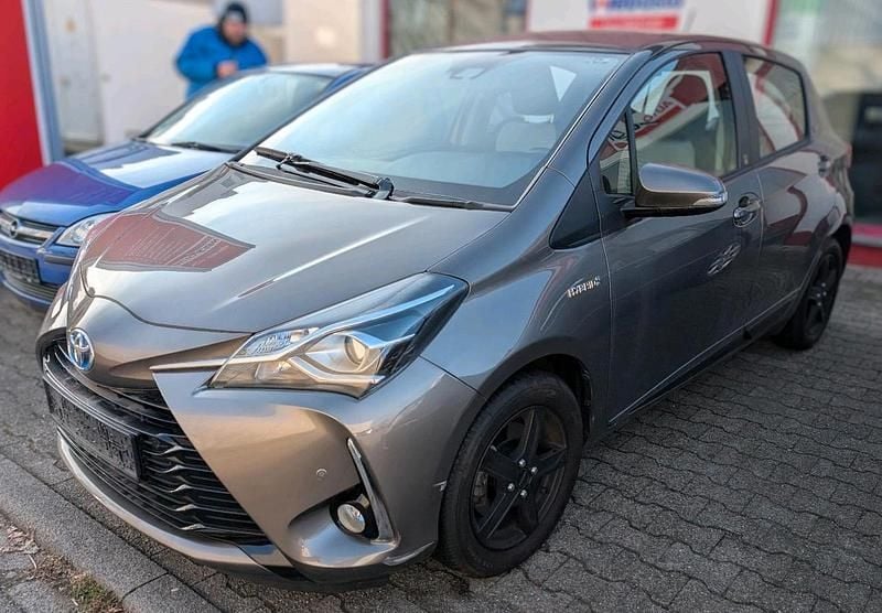 Gebraucht Toyota Yaris Hybrid 101 PS (74 kW) 2018 Kleinwagen