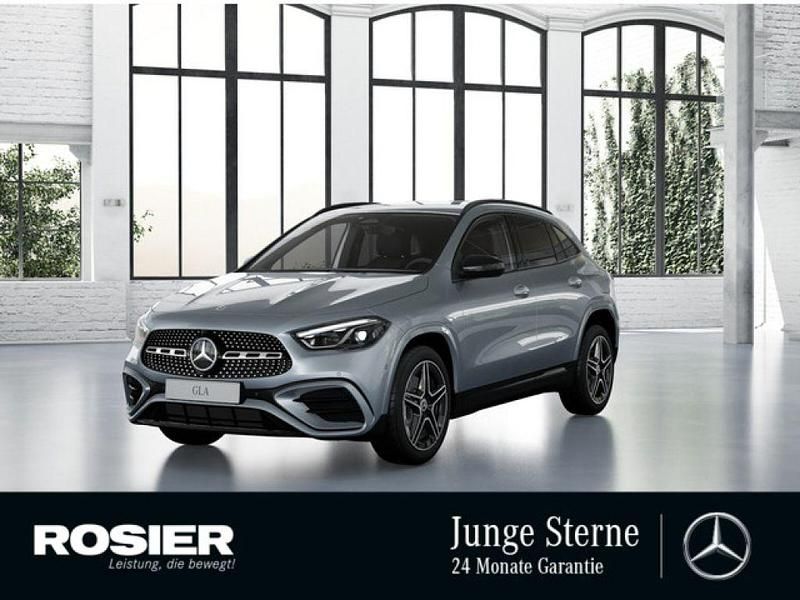 Silber / hightechsilber Gebraucht 2024 Mercedes GLA200 Premium SUV | 45.890 € (Teuer) - Bild 1/4