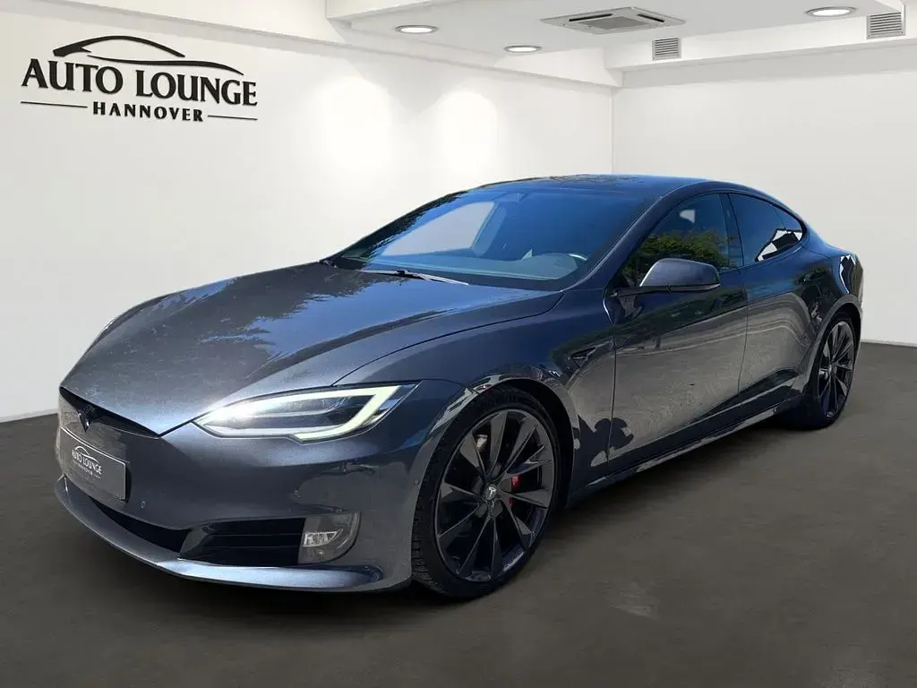 Usado Tesla Model S Performance 584 kW (795 CV) 2020 Gris Utilitario