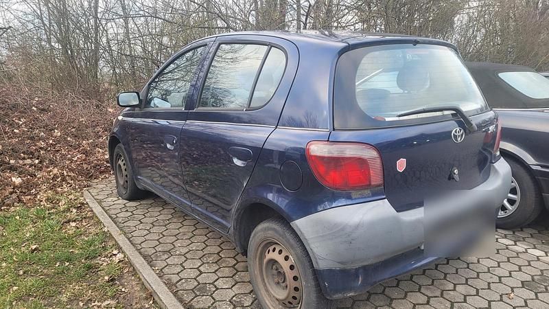 Gebraucht Toyota Yaris 65 PS (47 kW) 2002 Blau Kleinwagen