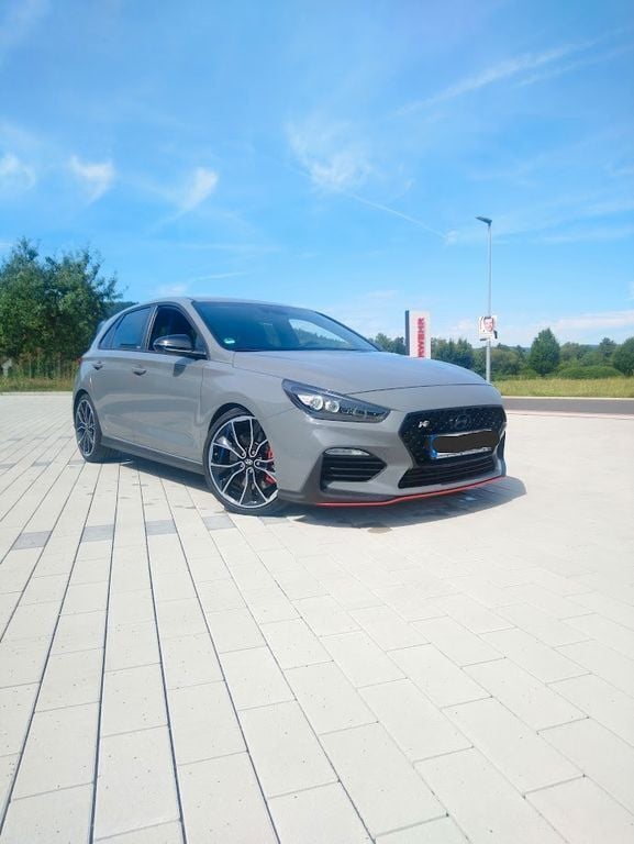 Grau Gebraucht 2019 Hyundai i30 N Performance Limousine | 18.500 € (Superpreis) - Bild 1/4