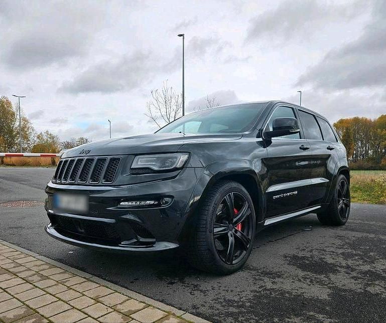 Schwarz Gebraucht 2013 Jeep Grand Cherokee SRT8 SUV | 26.500 € (Fairer Preis) - Bild 1/4