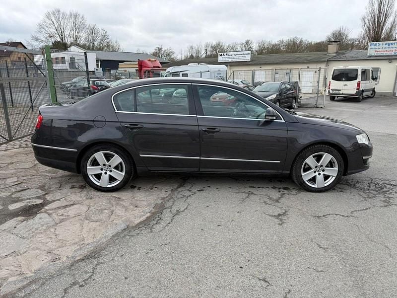 Używany VW Passat 116 KM (85 kW) 2005 Brązowy Sedan/Limuzyna