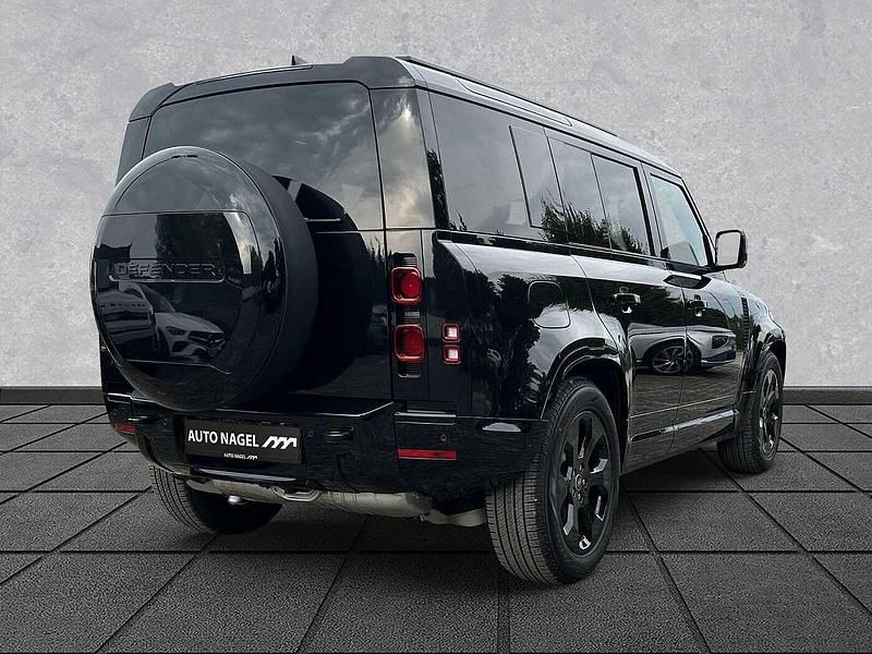 Gebraucht Land Rover Defender SE Dynamic 304 PS (223 kW) 2025 Santorini black SUV