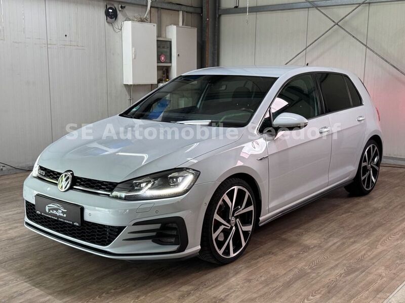 Silber Gebraucht 2017 VW Golf VII GTD Limousine | 17.999 € (Fairer Preis) - Bild 1/4