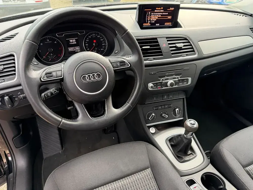 Second-hand Audi Q3 Sport 140 CP (102 kW) 2014 Negru SUV