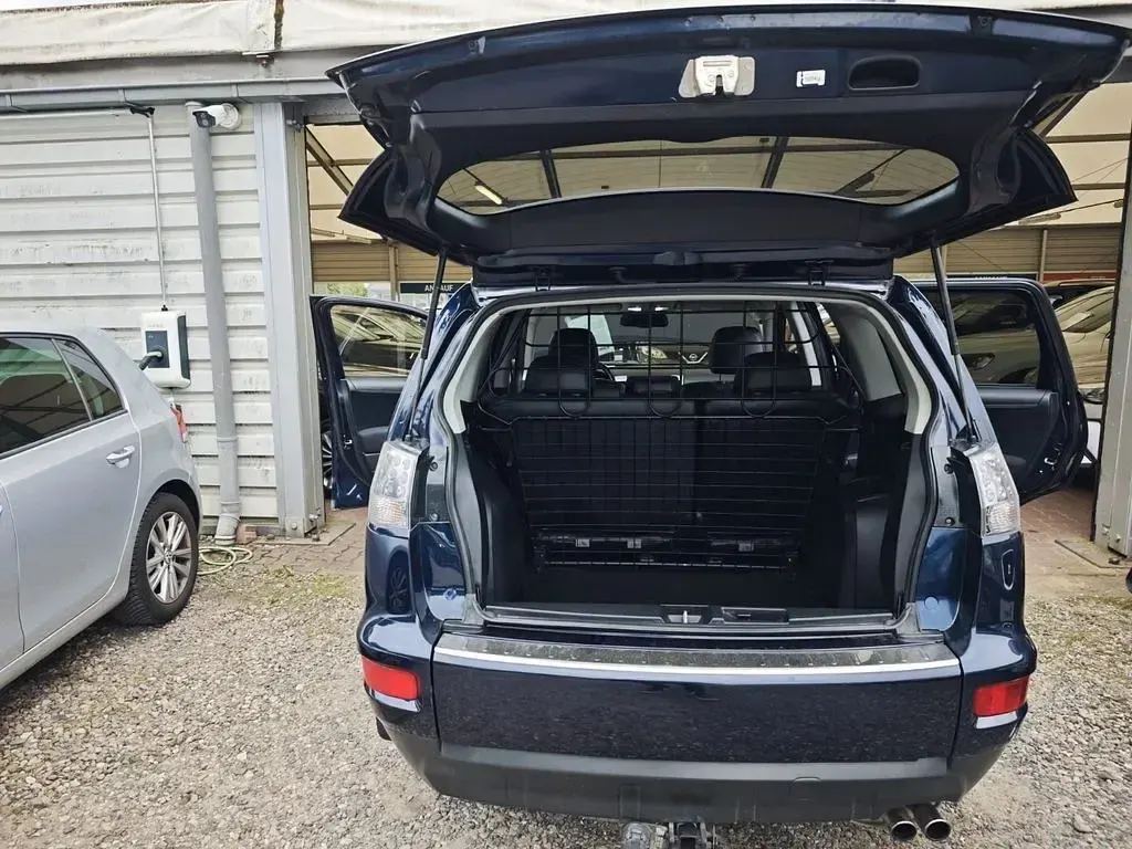 Gebraucht Mitsubishi Outlander Instyle 156 PS (114 kW) 2012 Blau SUV