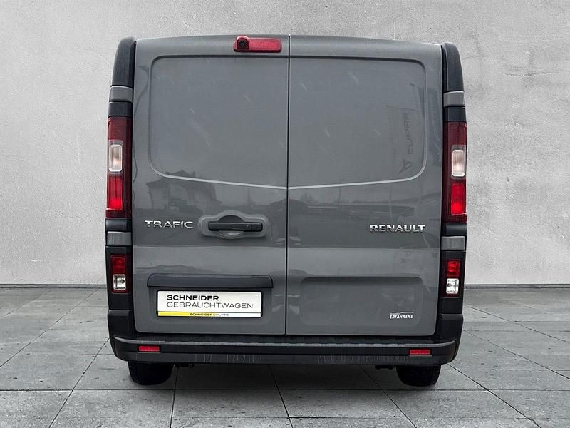 Second-hand Renault Trafic 120 CP (88 kW) 2016 Gri Monovolum