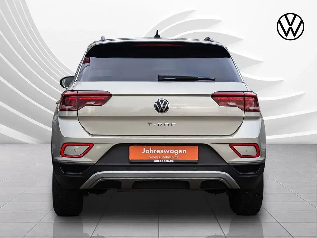Gebraucht VW T-Roc Move 150 PS (110 kW) 2023 Ivory silver metallic SUV