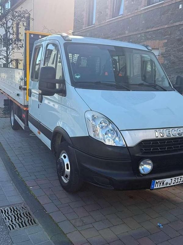 Second-hand Iveco Daily 170 CP (125 kW) 2012 Van
