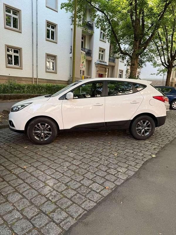 Gebraucht 2014 Hyundai ix35 Edition SUV | 7.900 € (Guter Preis) - Bild 1/4
