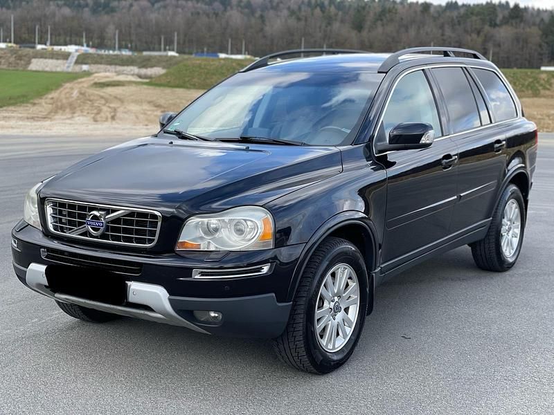 Second-hand Volvo XC90 Executive 185 CP (136 kW) 2008 Negru SUV