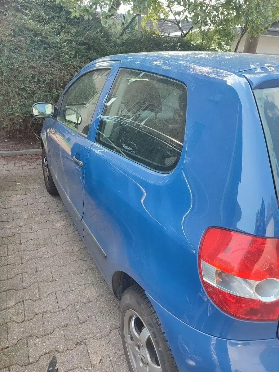 Gebraucht VW Fox 54 PS (39 kW) 2007 Blau Kleinwagen