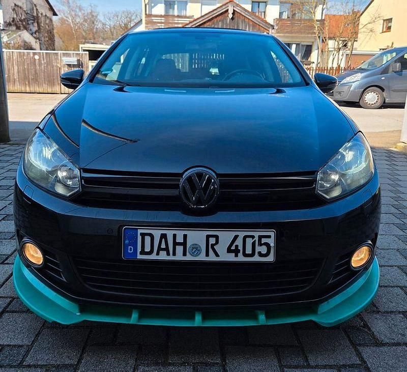 Gebraucht VW Golf VII Match 105 PS (77 kW) 2012 Schwarz Limousine