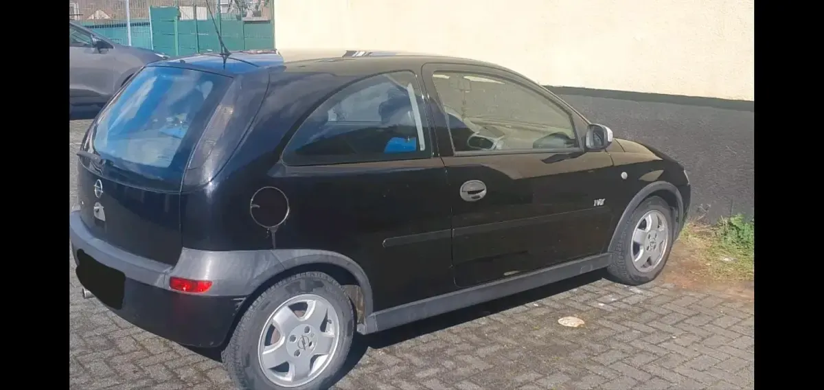 Gebraucht Opel Corsa 58 PS (42 kW) 2003 Schwarz Kleinwagen