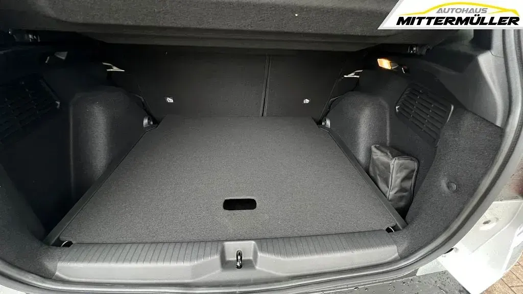 Neu Opel Frontera Ultimate 83 kW (113 PS) 2026 Kristall silber SUV