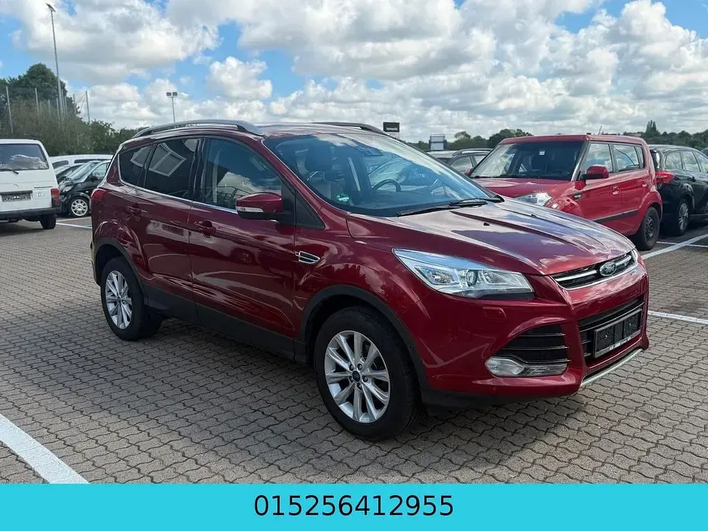 Usado Ford Kuga Titanium 150 HP (110 kW) 2016 Vermelho SUV