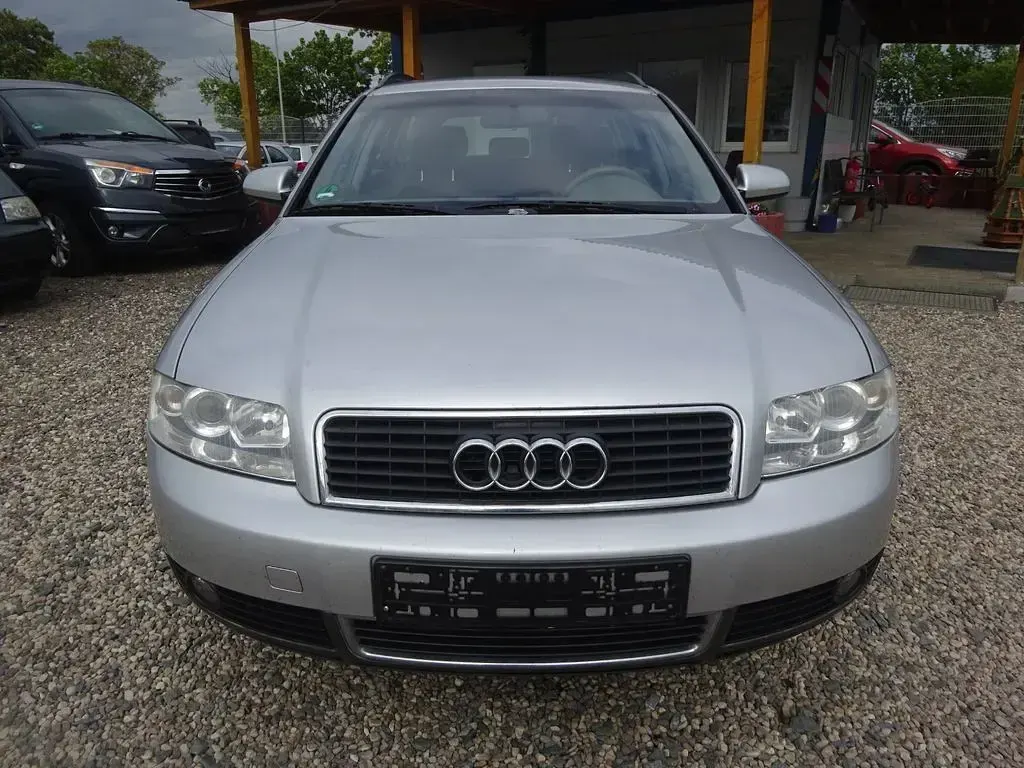 Gebraucht Audi A4 131 PS (96 kW) 2002 Silber Kombi