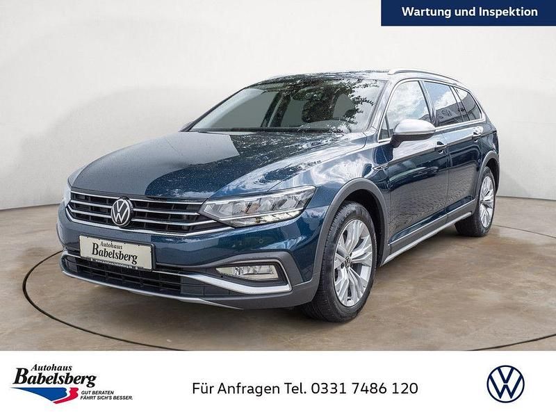 Blau Gebraucht 2023 VW Passat Alltrack Kombi | 35.490 € (Fairer Preis) - Bild 1/4