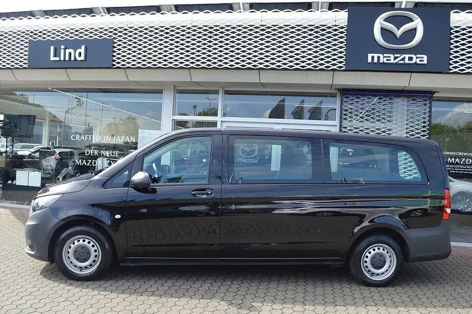 Gebraucht Mercedes Vito 136 PS (100 kW) 2019 Obsidianschwarz metallic Van