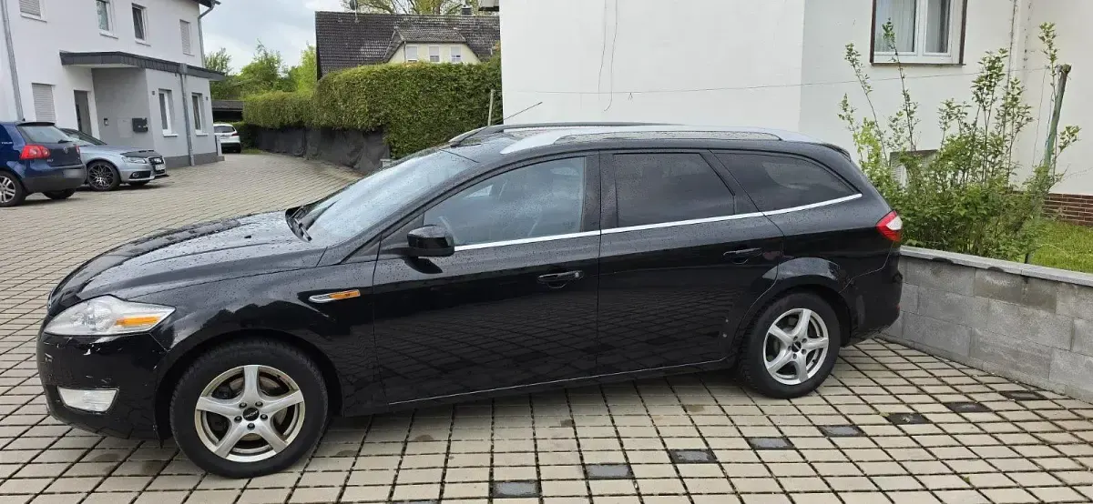 Używany Ford Mondeo Titanium 175 KM (128 kW) 2010 Czarny Kombi