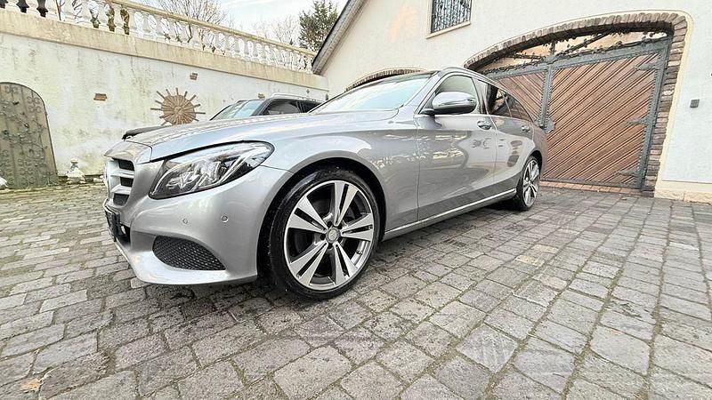Gebraucht Mercedes C300 245 PS (180 kW) 2016 Silber Kombi
