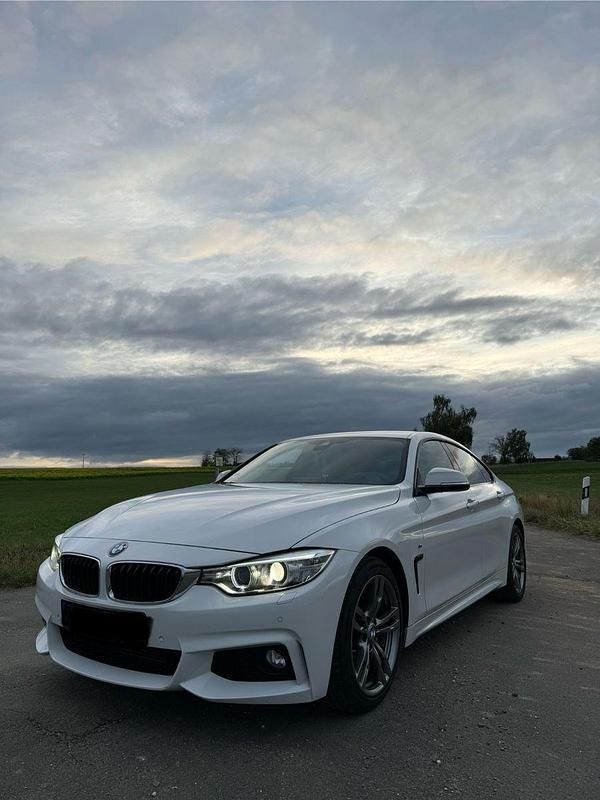 Weiß Gebraucht 2017 BMW 420 Gran Coupé M Sport Coupé | 21.490 € (Fairer Preis) - Bild 1/4