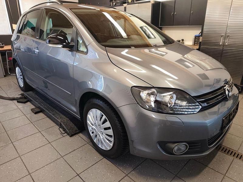 Gebraucht VW Golf VII Style 105 PS (77 kW) 2012 Grau Limousine