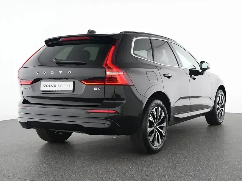 Gebraucht Volvo XC60 Core 197 PS (144 kW) 2023 Schwarz SUV