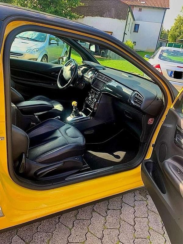 Gebraucht Citroën DS3 156 PS (114 kW) 2009 Gelb Limousine