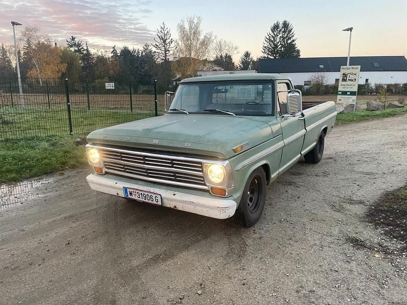 Grün Gebraucht 1968 Ford F100 Abholung | 27.990 € - Bild 1/4
