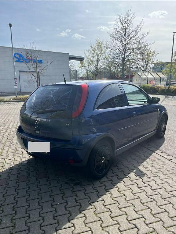 Usata Opel Corsa 75 CV (55 kW) 2004 Utilitaria