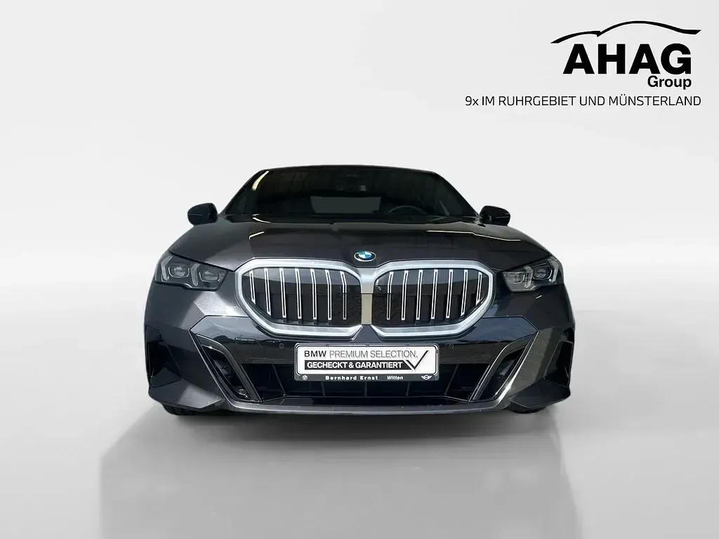 Gebraucht BMW 540 M Sport 303 PS (222 kW) 2025 Grau Limousine