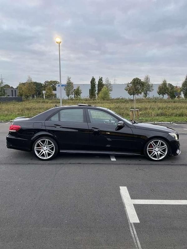 Gebraucht Mercedes E400 333 PS (244 kW) 2014 Limousine