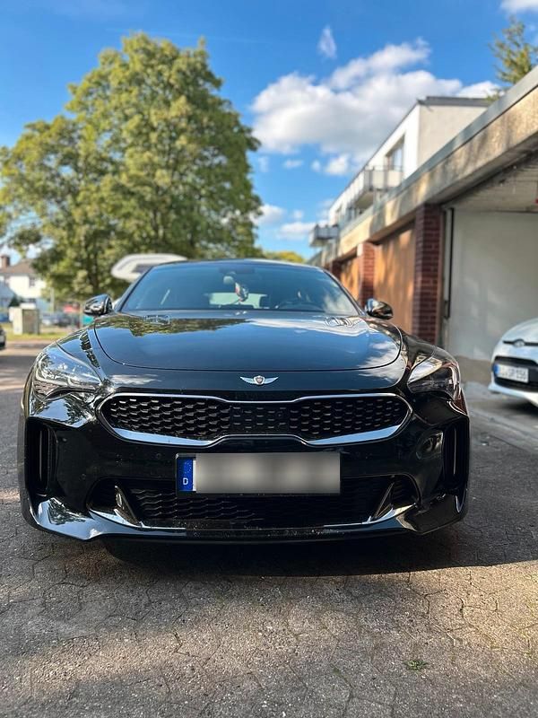 Schwarz Gebraucht 2018 Kia Stinger Limousine | 28.500 € (Fairer Preis) - Bild 1/4