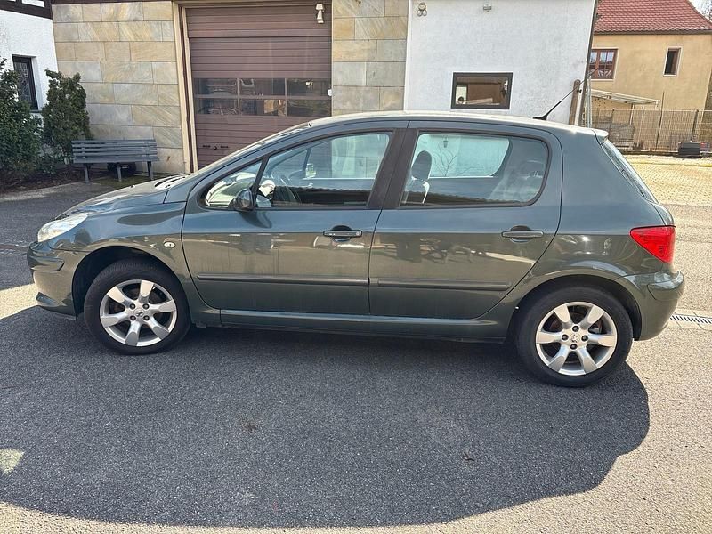 Gebraucht Peugeot 307 109 PS (80 kW) 2007 Grau Limousine