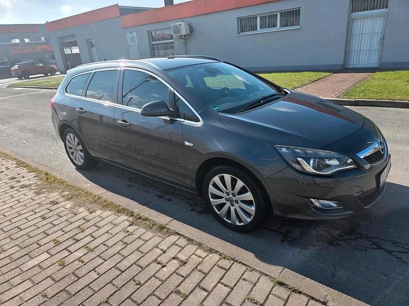 Brugt Opel Astra 140 HK (102 kW) 2011 Grå Stationcar
