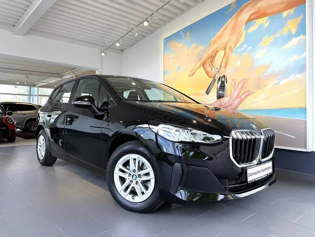 Gebraucht BMW 218 Active Tourer 136 PS (100 kW) 2023 Schwarz ii Van / Kleinbus