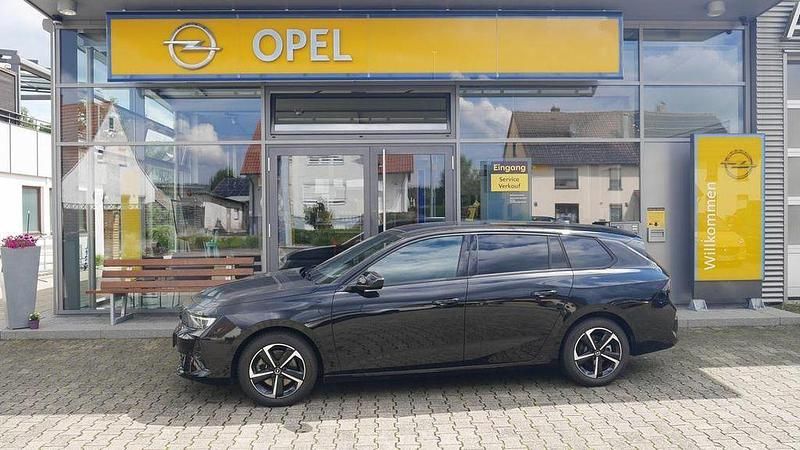 Schwarz Gebraucht 2024 Opel Astra Kombi | 28.950 € (Fairer Preis) - Bild 1/4