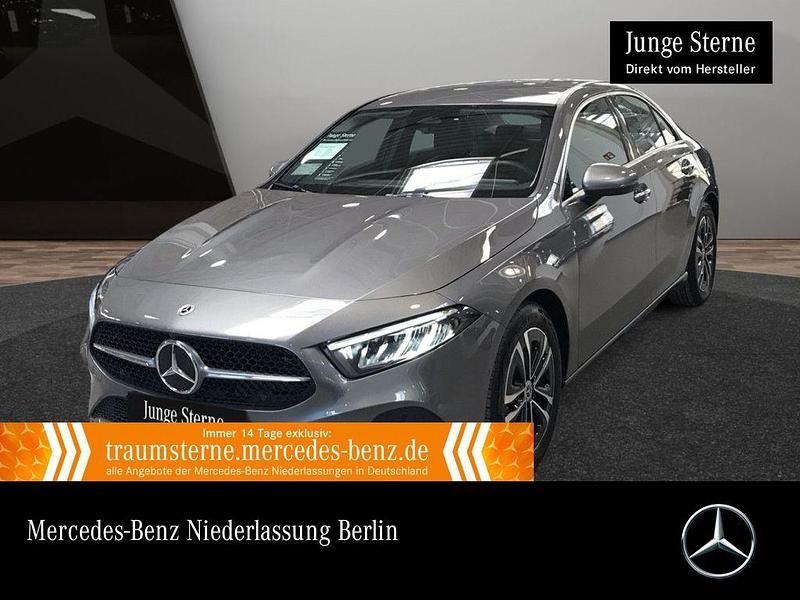 Gebraucht Mercedes A200 Advanced Plus 163 PS (119 kW) 2025 Grau Limousine