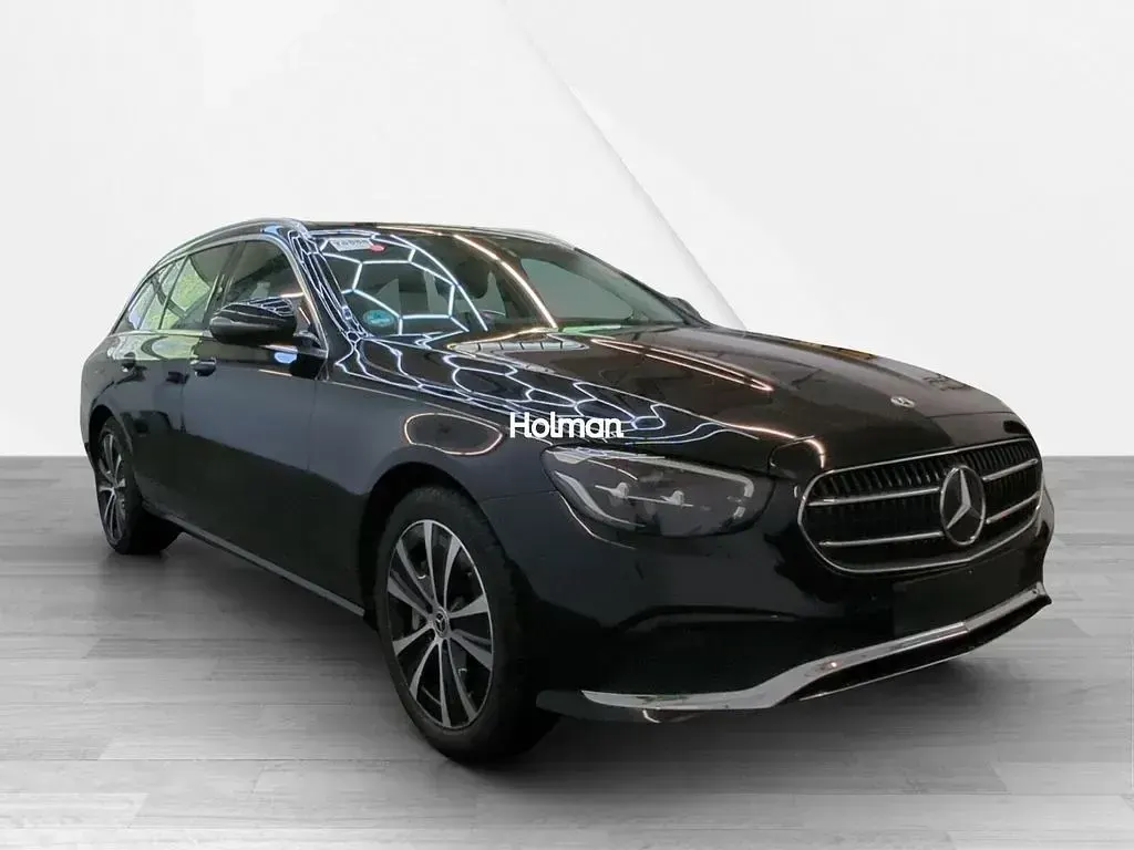 Gebraucht Mercedes E300 306 PS (225 kW) 2022 Schwarz Limousine